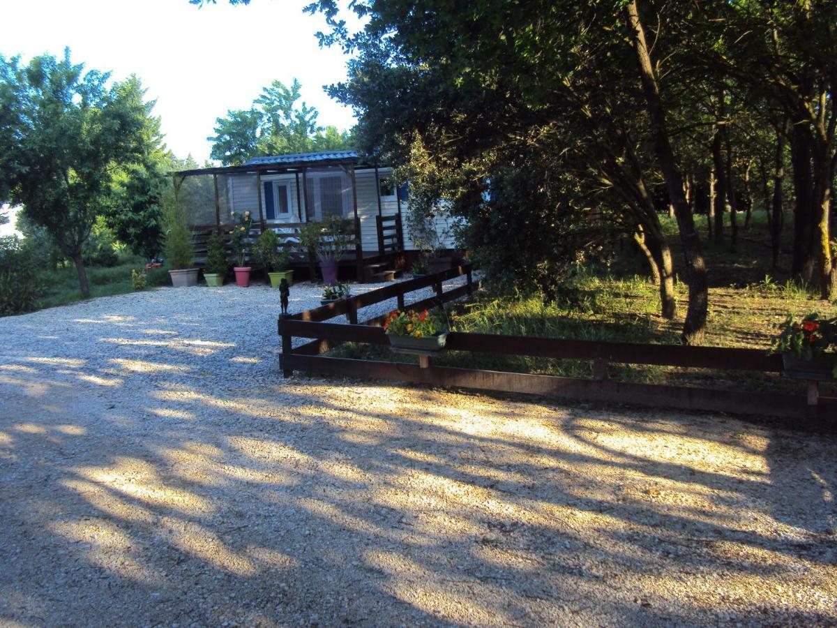 B&B La Douloire Pernes-les-Fontaines Exteriör bild